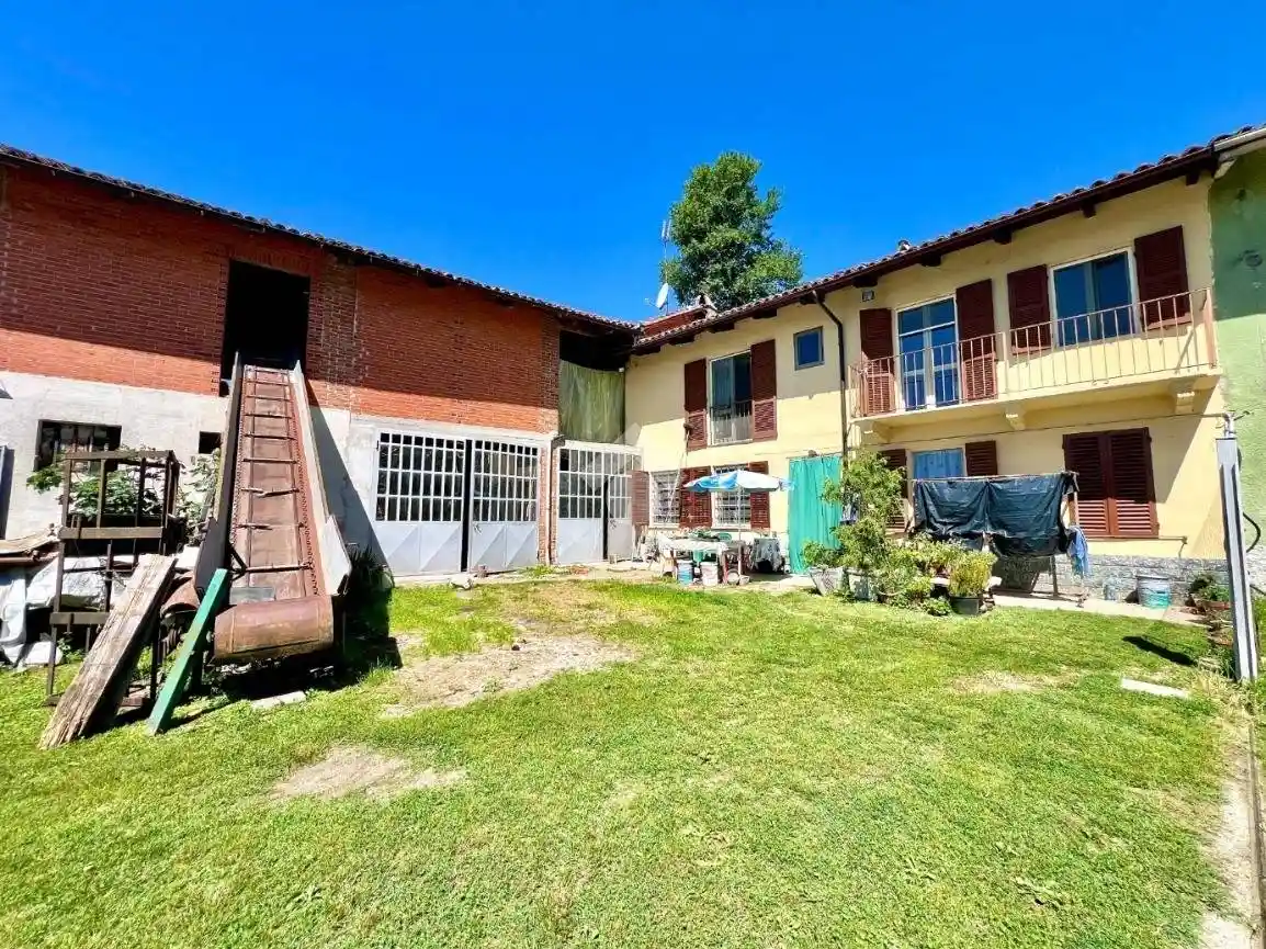 Casa indipendente in vendita a Montiglio Monferrato