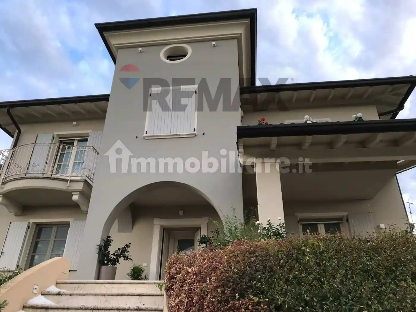 Villa in vendita a Soiano del Lago