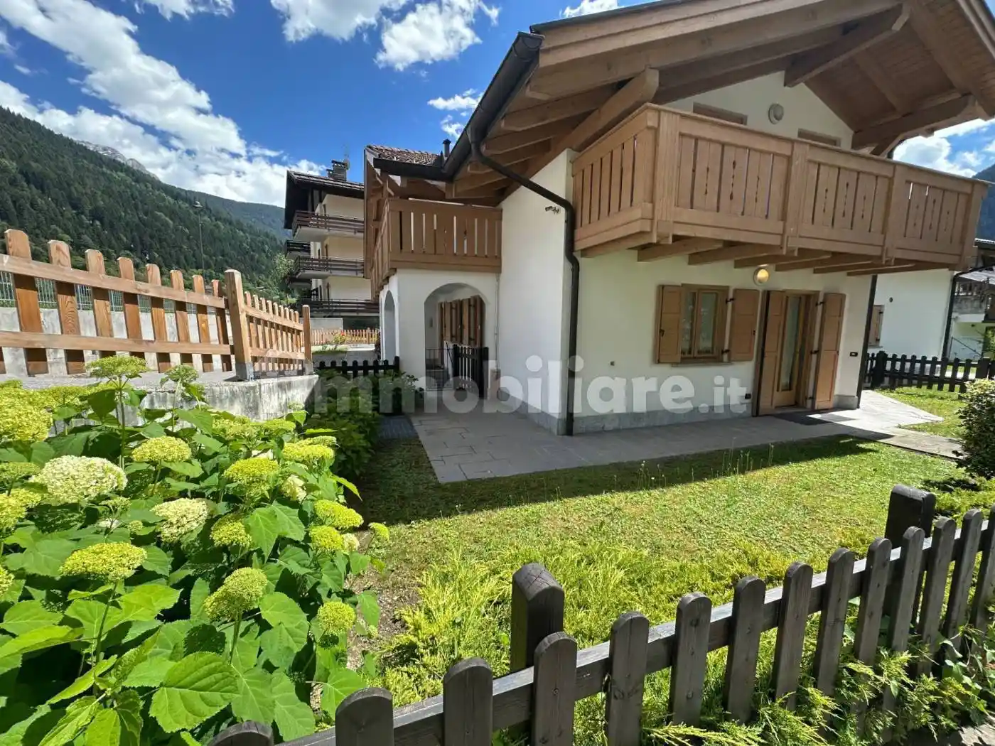 Appartamento in vendita a Carisolo