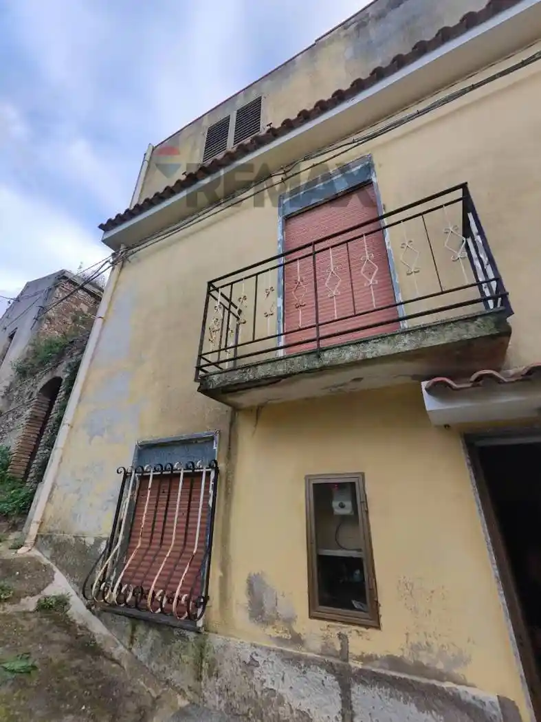 Casa indipendente in vendita a Rometta