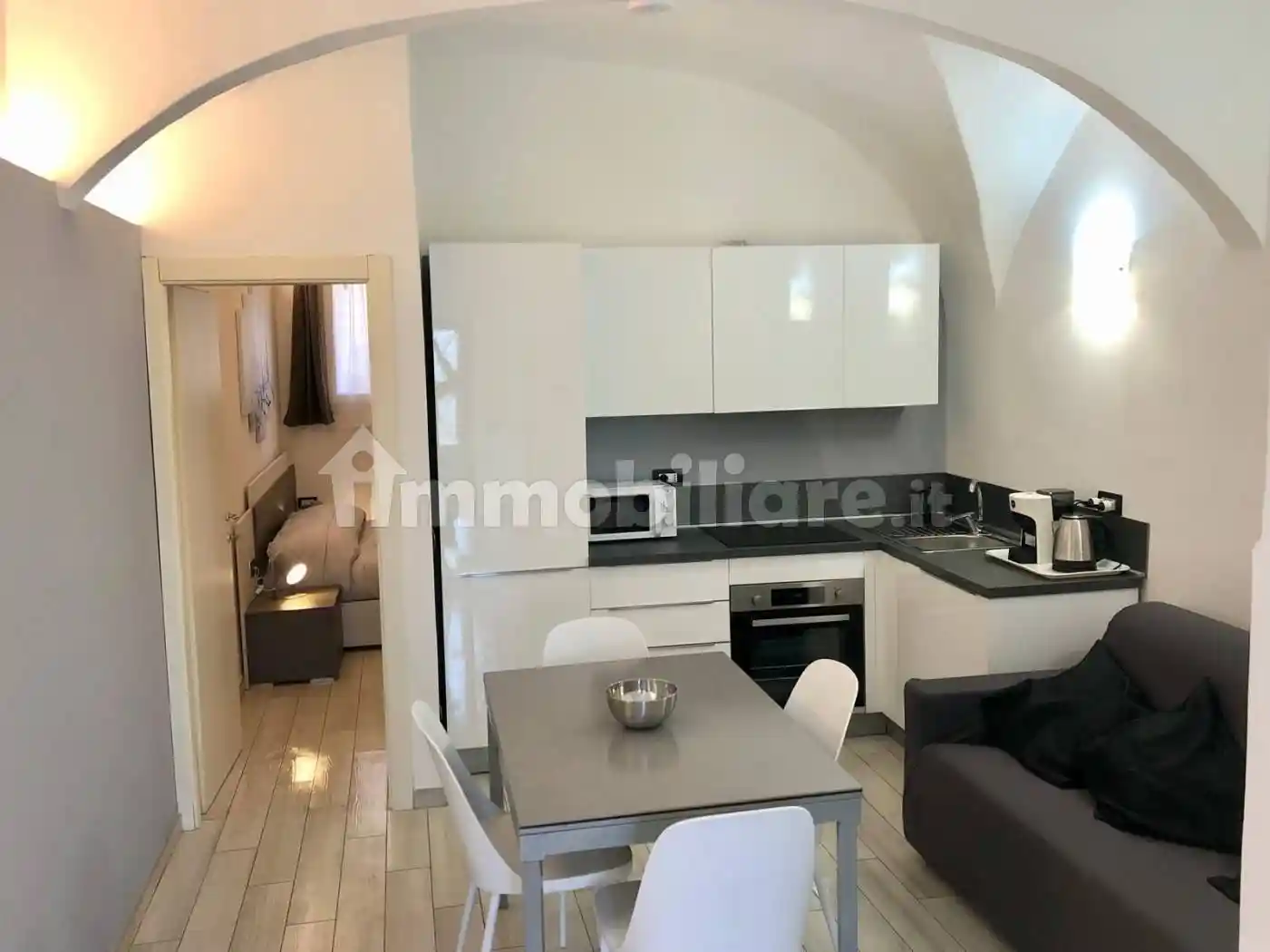 Appartamento in vendita a Imperia