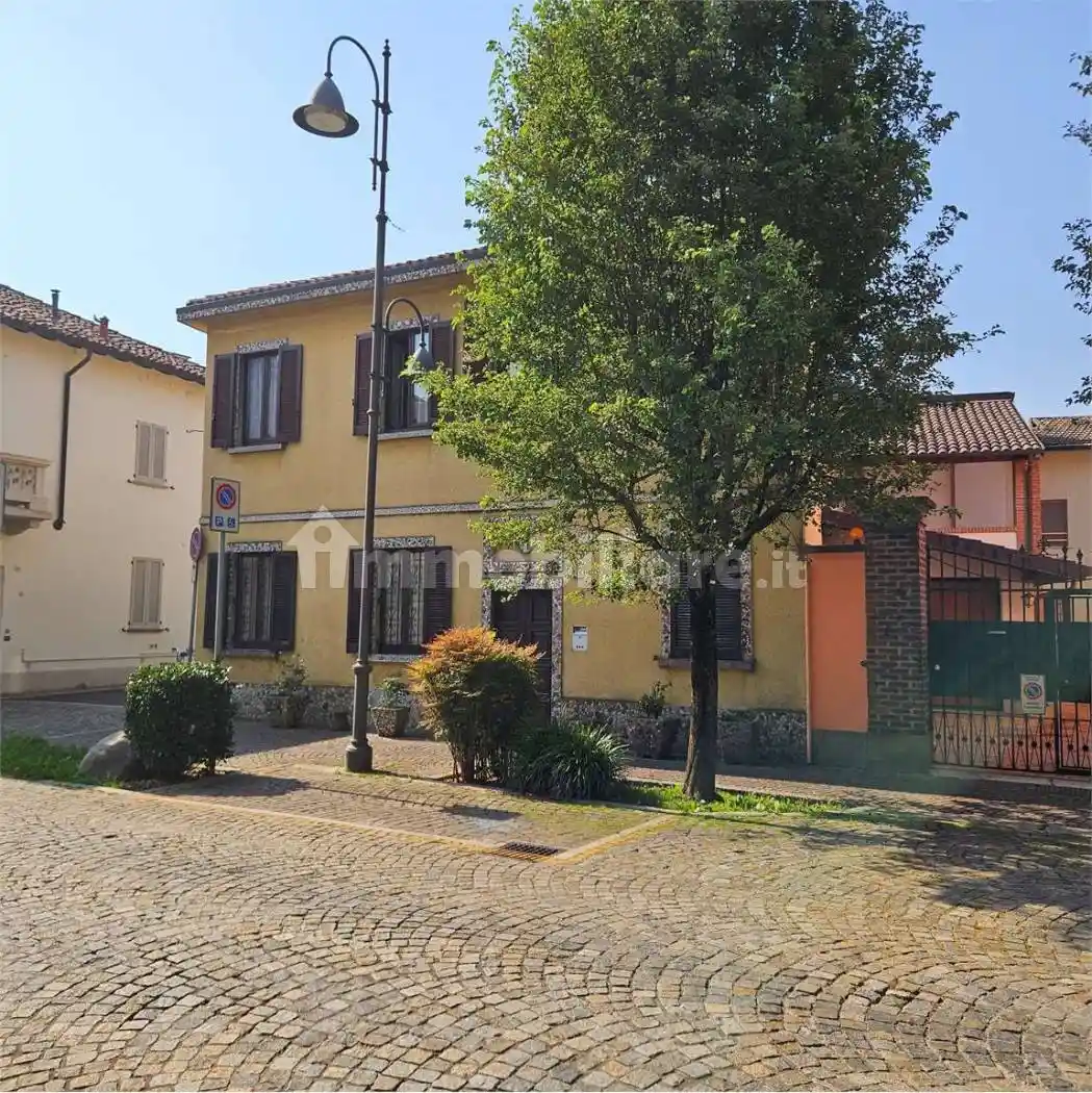 Villa in vendita a Albairate