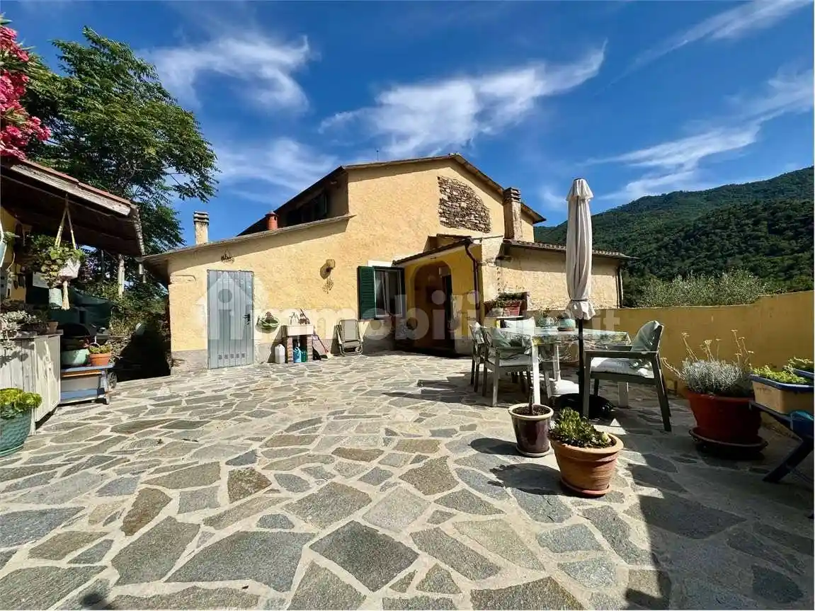 Appartamento in vendita a Stellanello