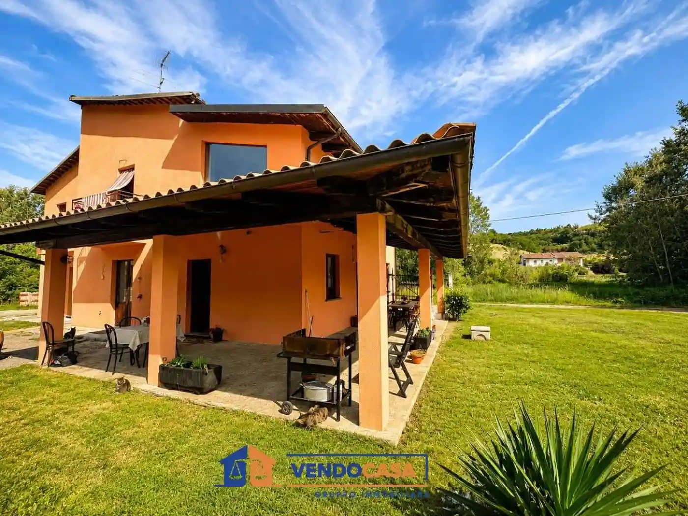 Villa in vendita a Nizza Monferrato