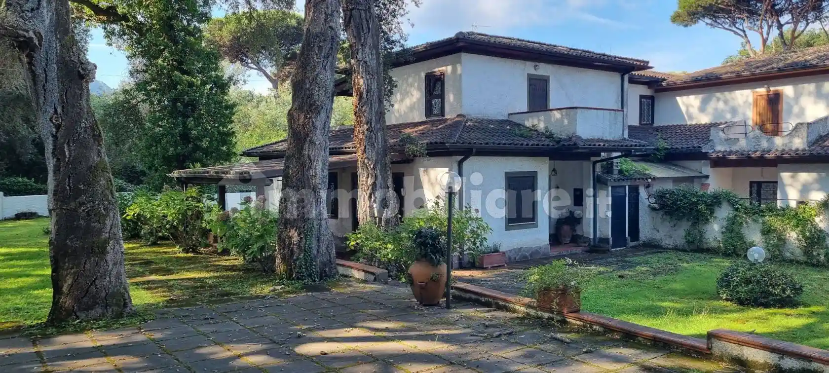 Villa in affitto a Sabaudia