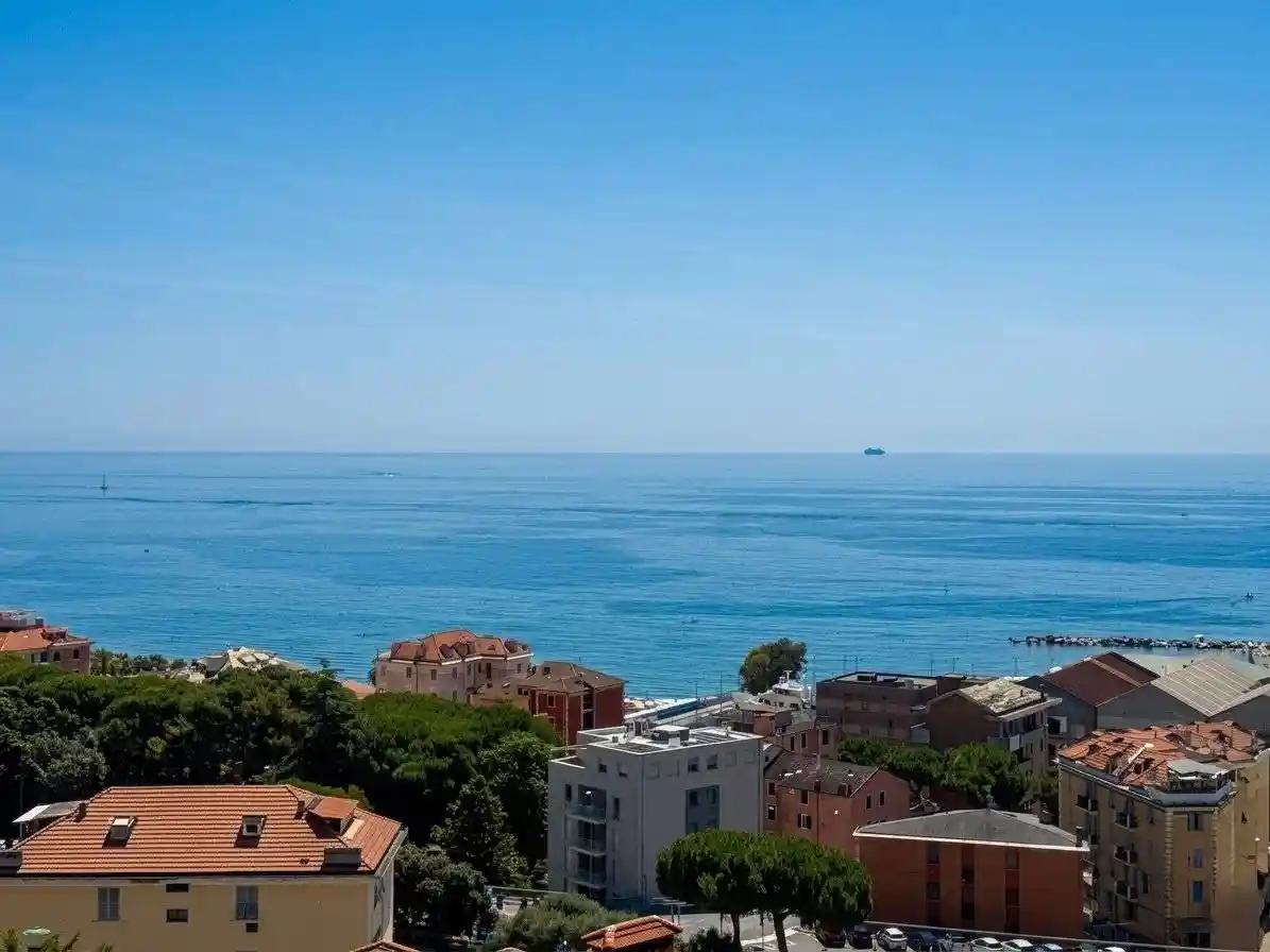 Appartamento in vendita a Varazze