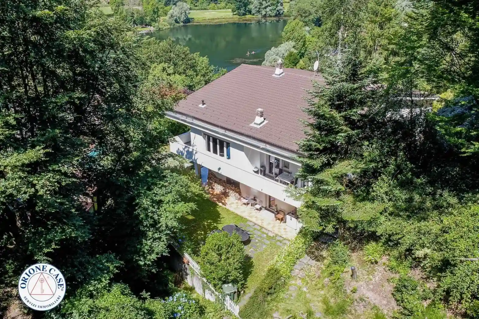 Villa - foto 2