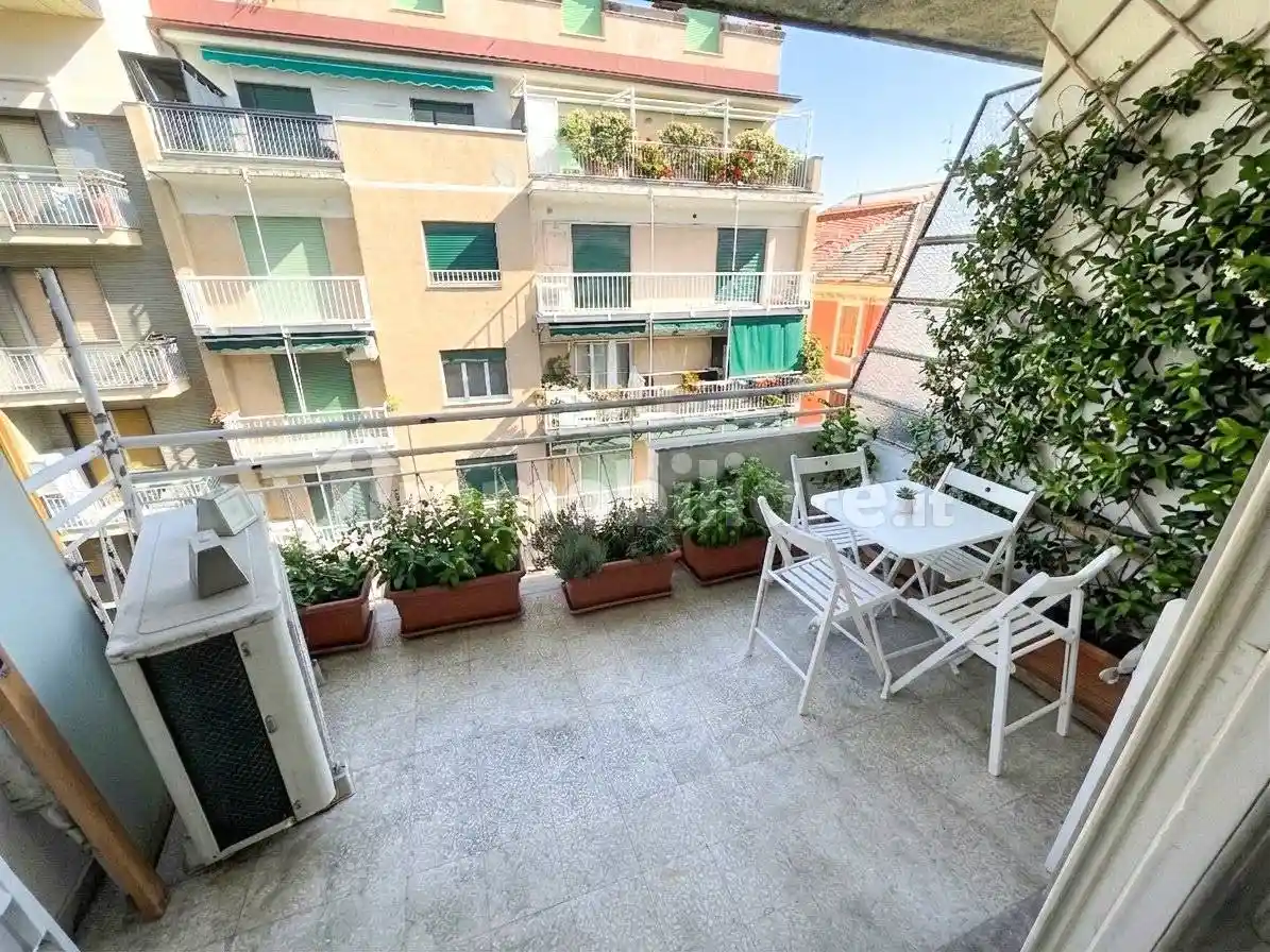 Appartamento in vendita a Alassio