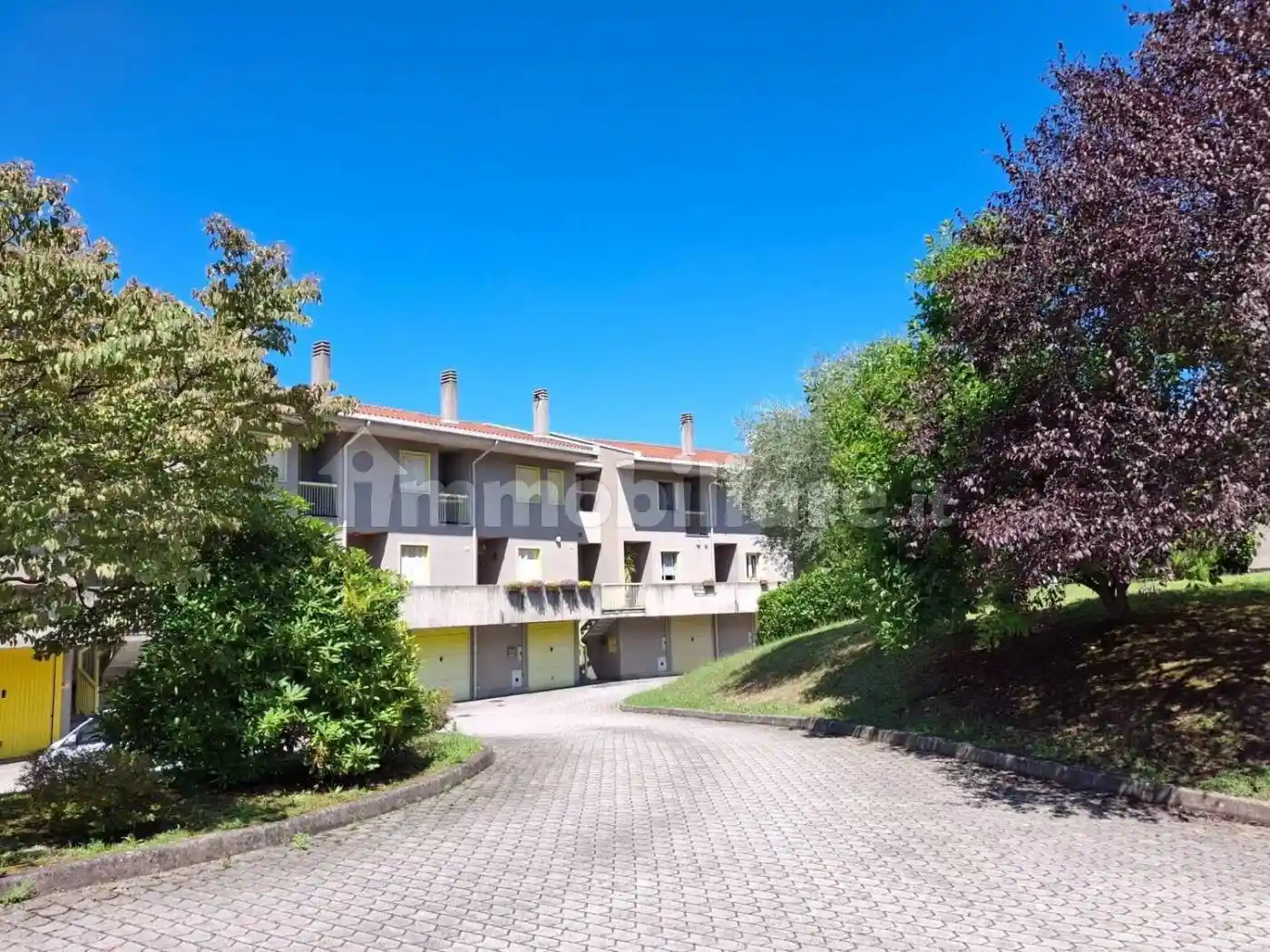 Villa in vendita a Laveno-Mombello