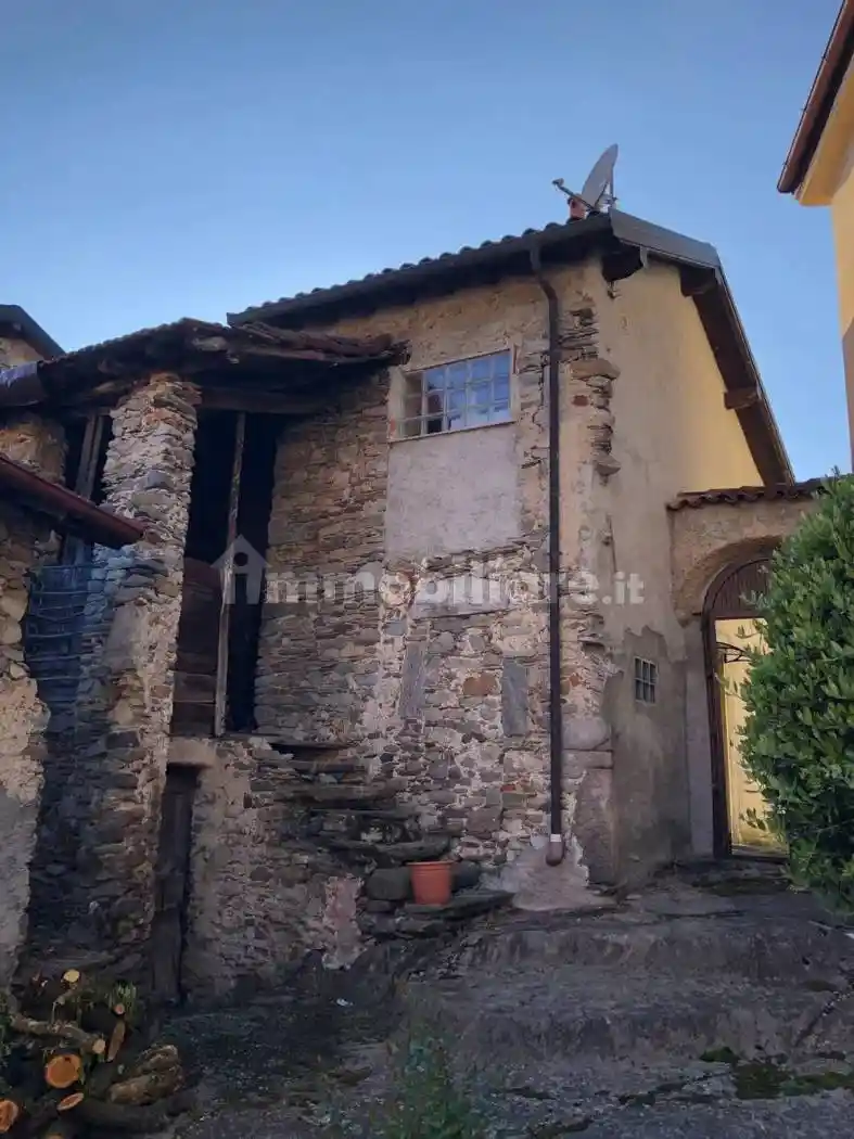 Rustico - Casale in vendita a Dumenza