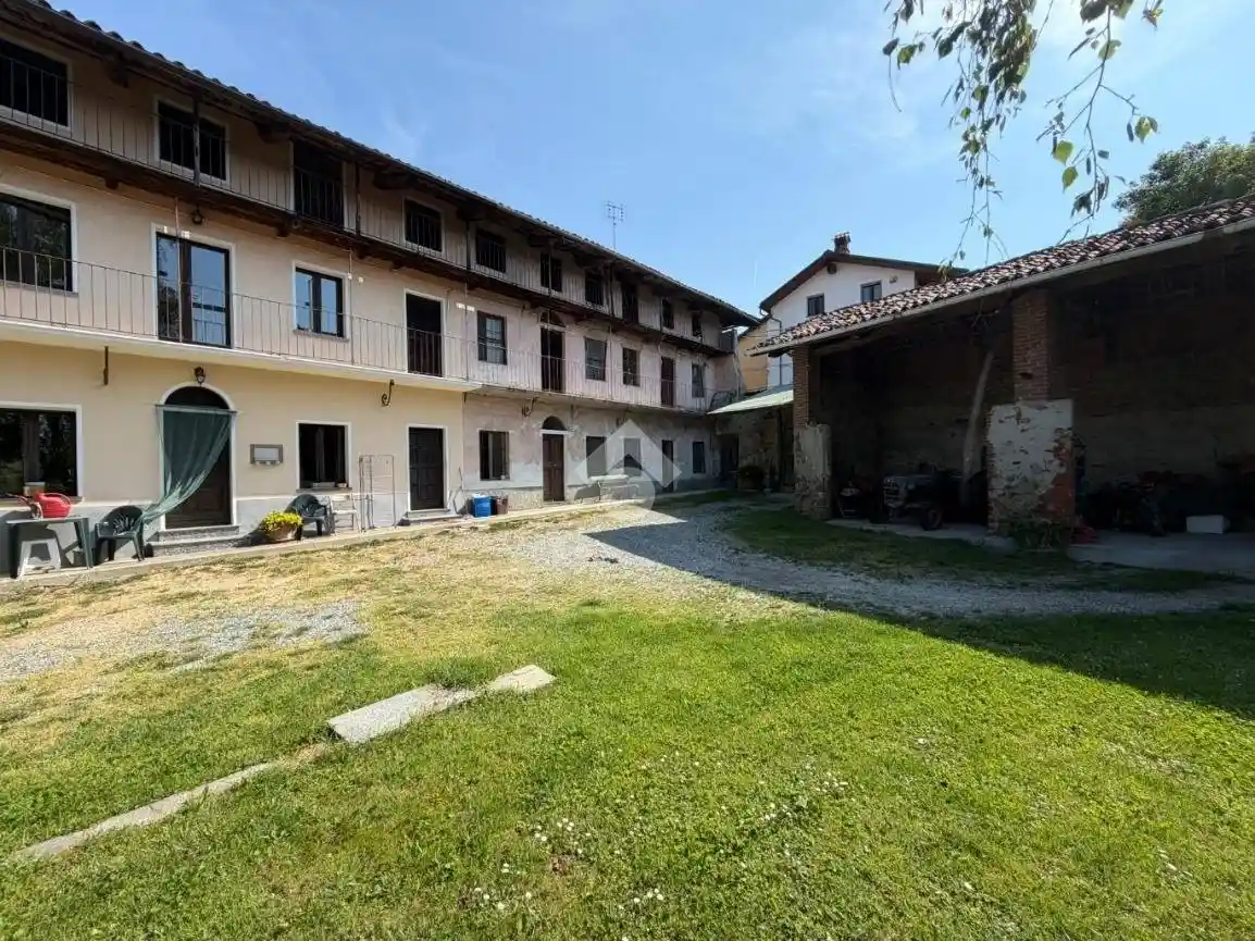 Casa indipendente in vendita a Roppolo
