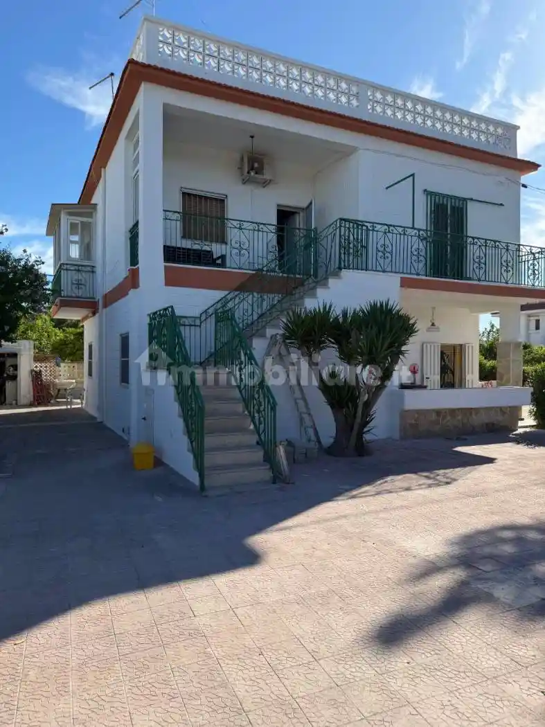 Villa in affitto a Taranto