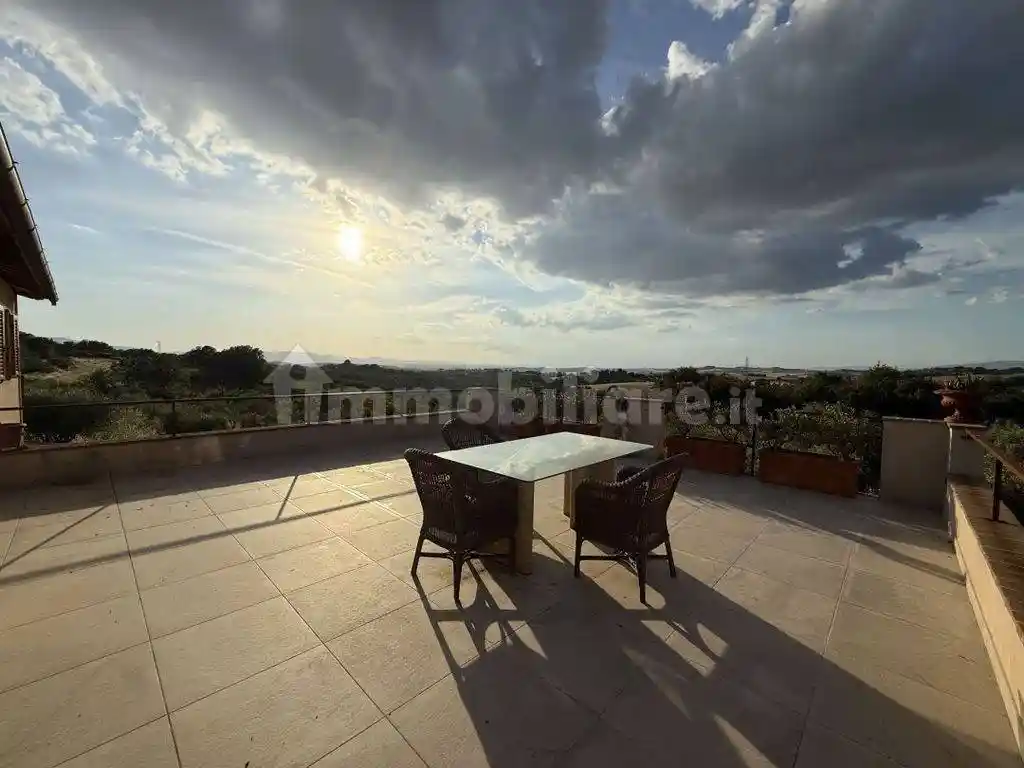 Villa in vendita a Castiglione del Lago