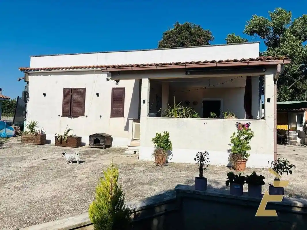 Villa in vendita a Aprilia