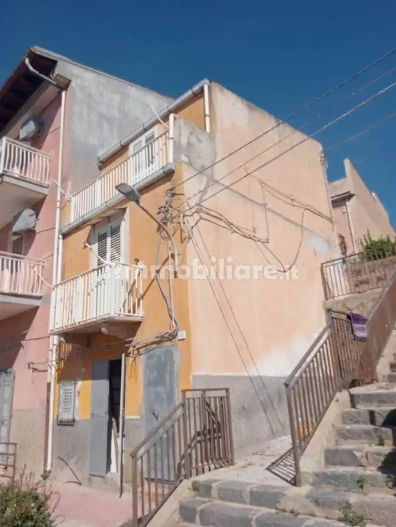 Palazzo - Edificio in vendita a Licata