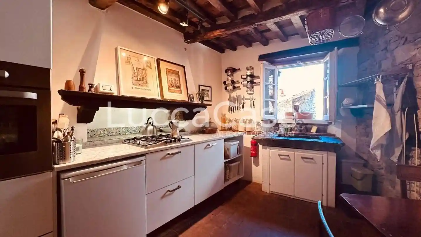 Casa indipendente in vendita a Pescaglia