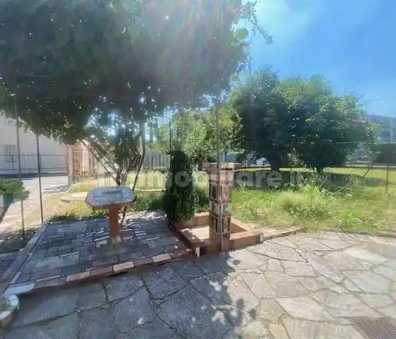 Villa in vendita a Cadorago