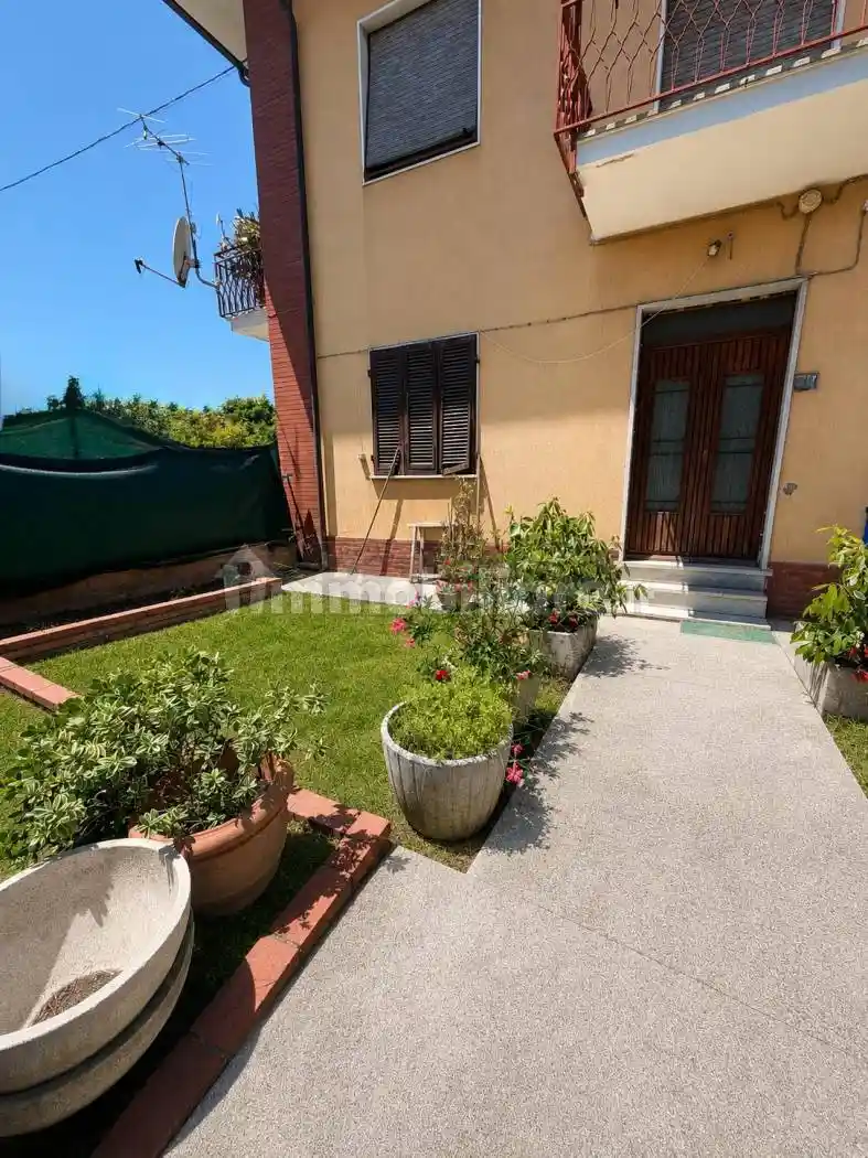 Appartamento in vendita a Carrara