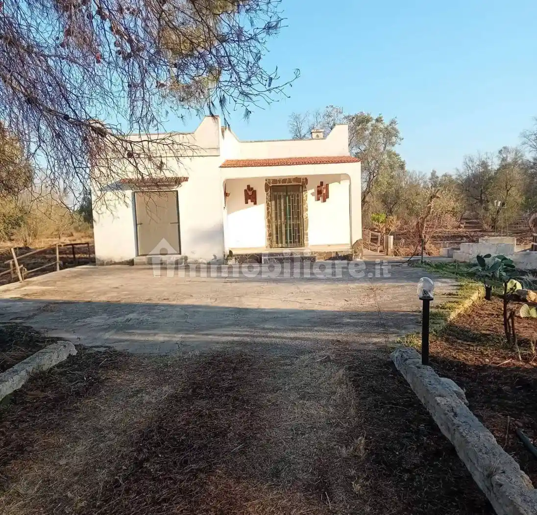 Villa in affitto a Torre Santa Susanna