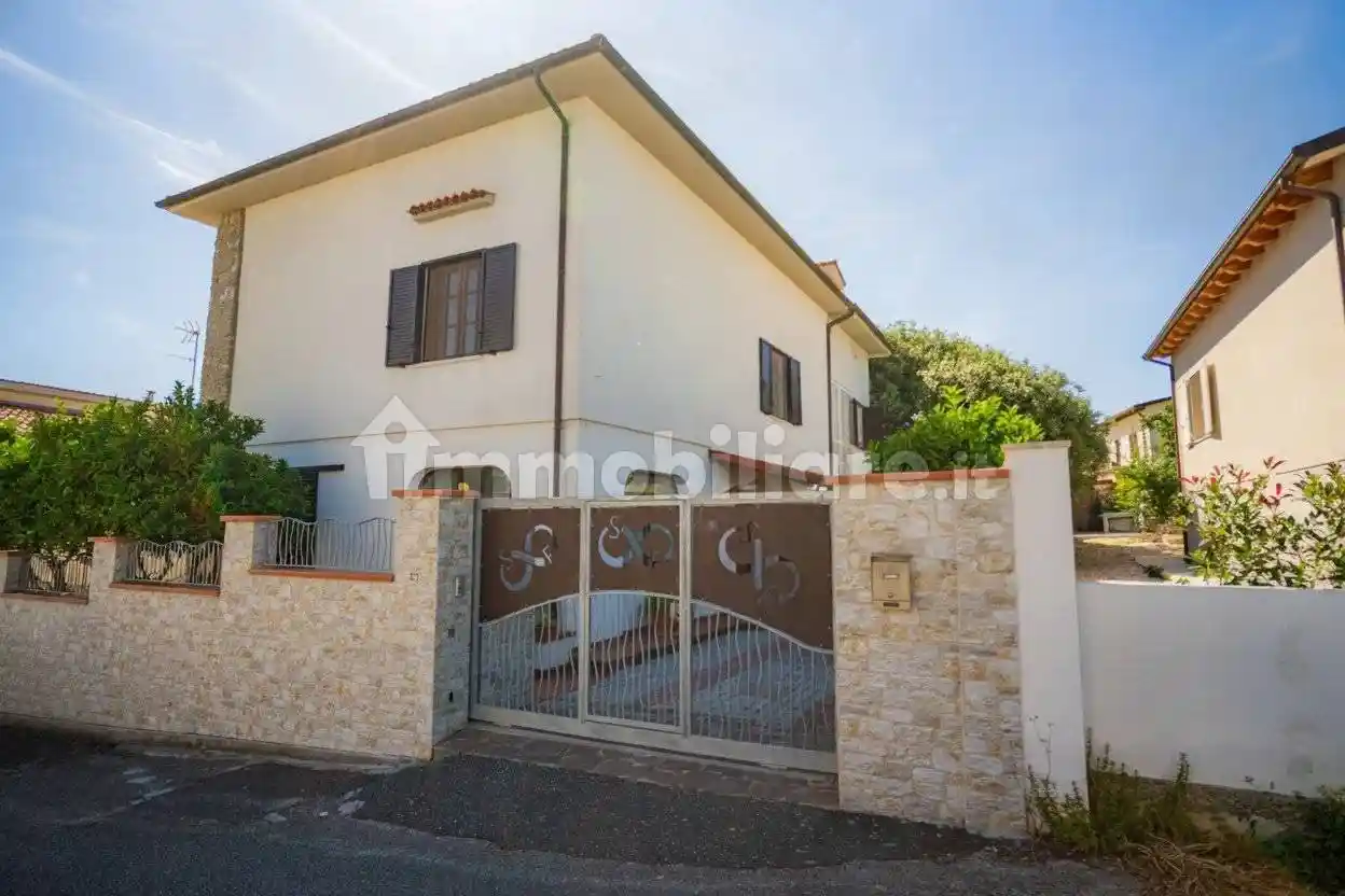 Villa in vendita a Rosignano Marittimo