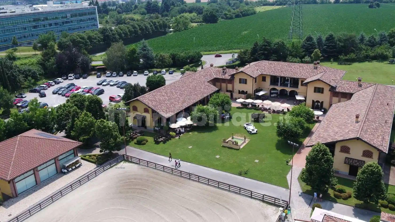 Palazzo - Edificio in vendita a Agrate Brianza