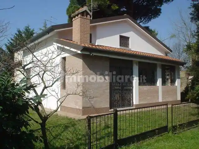 Villa in vendita a Comacchio