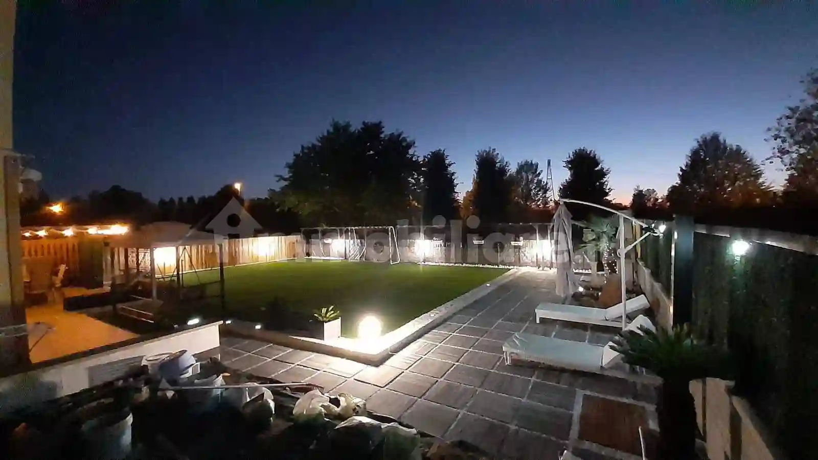 Villa - foto 2