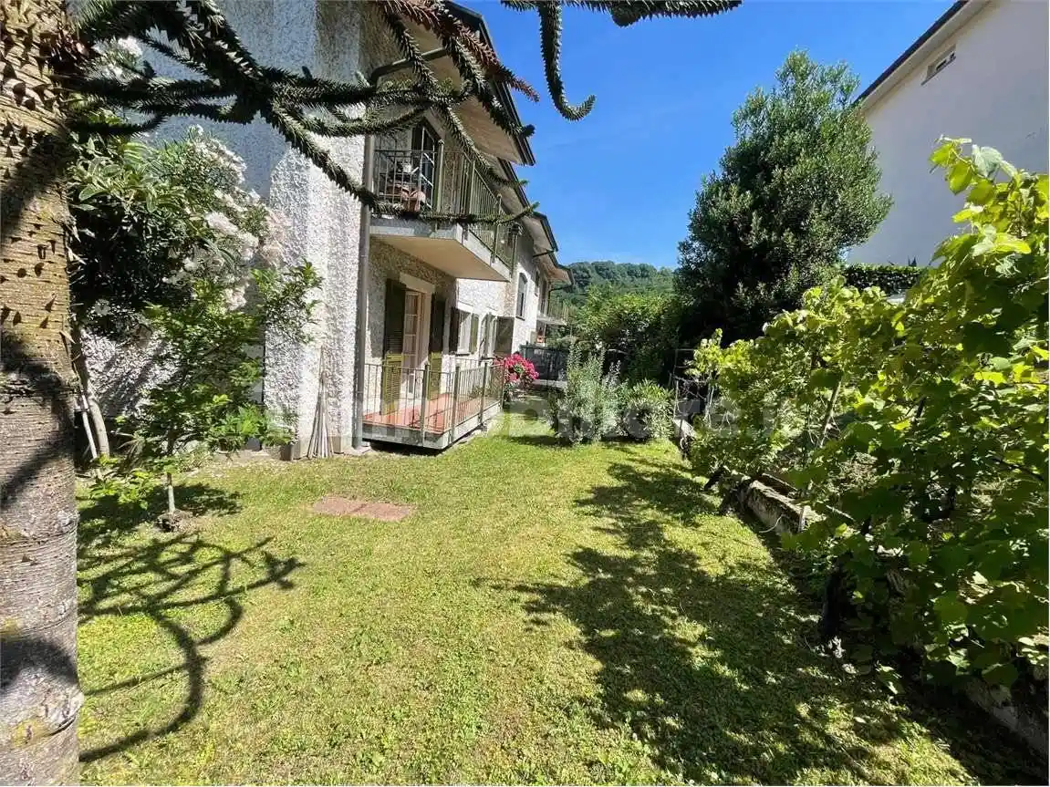 Appartamento in vendita a Castello di Brianza