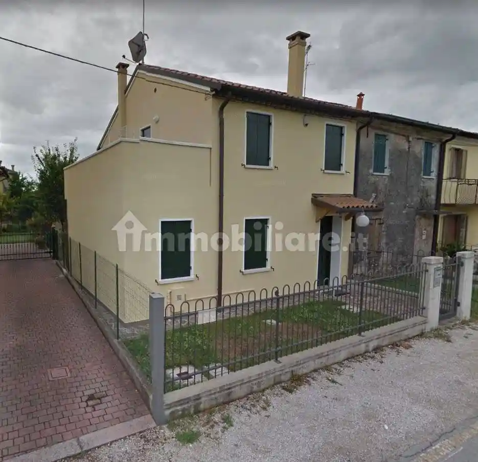 Villetta a schiera in affitto a Meolo
