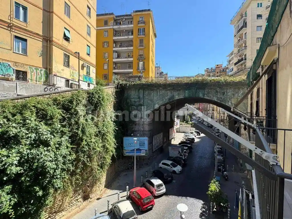 Appartamento in affitto a Napoli