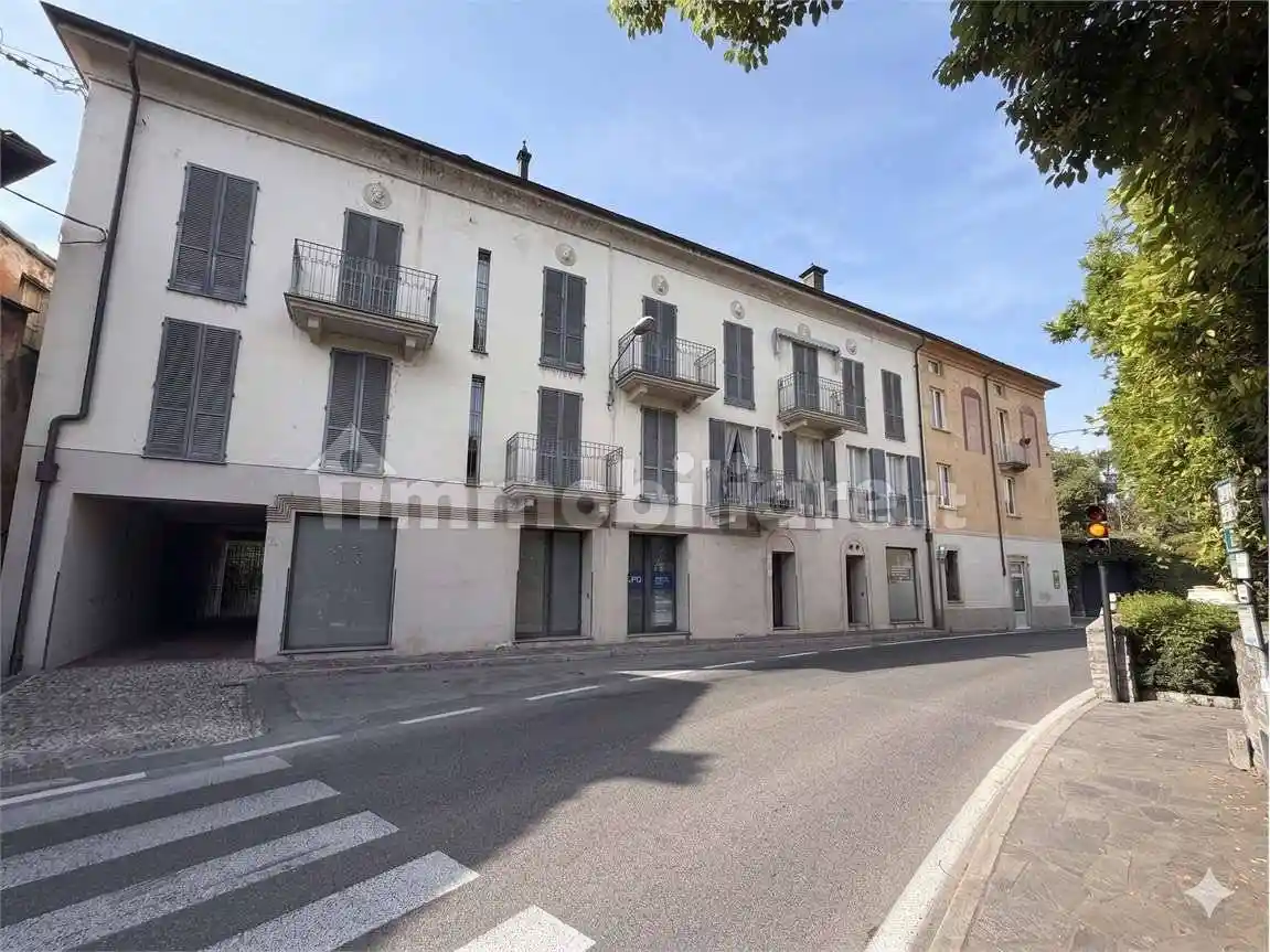 Appartamento in vendita a Tremezzina