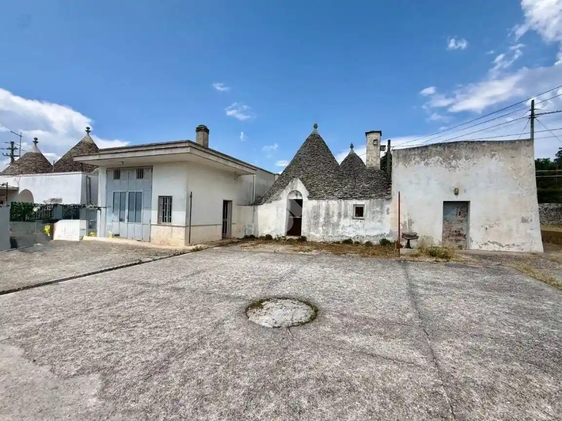 Rustico - Casale in vendita a Locorotondo