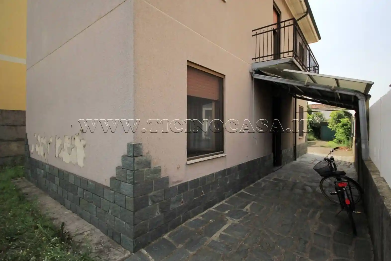 Villa in vendita a Marcallo con Casone