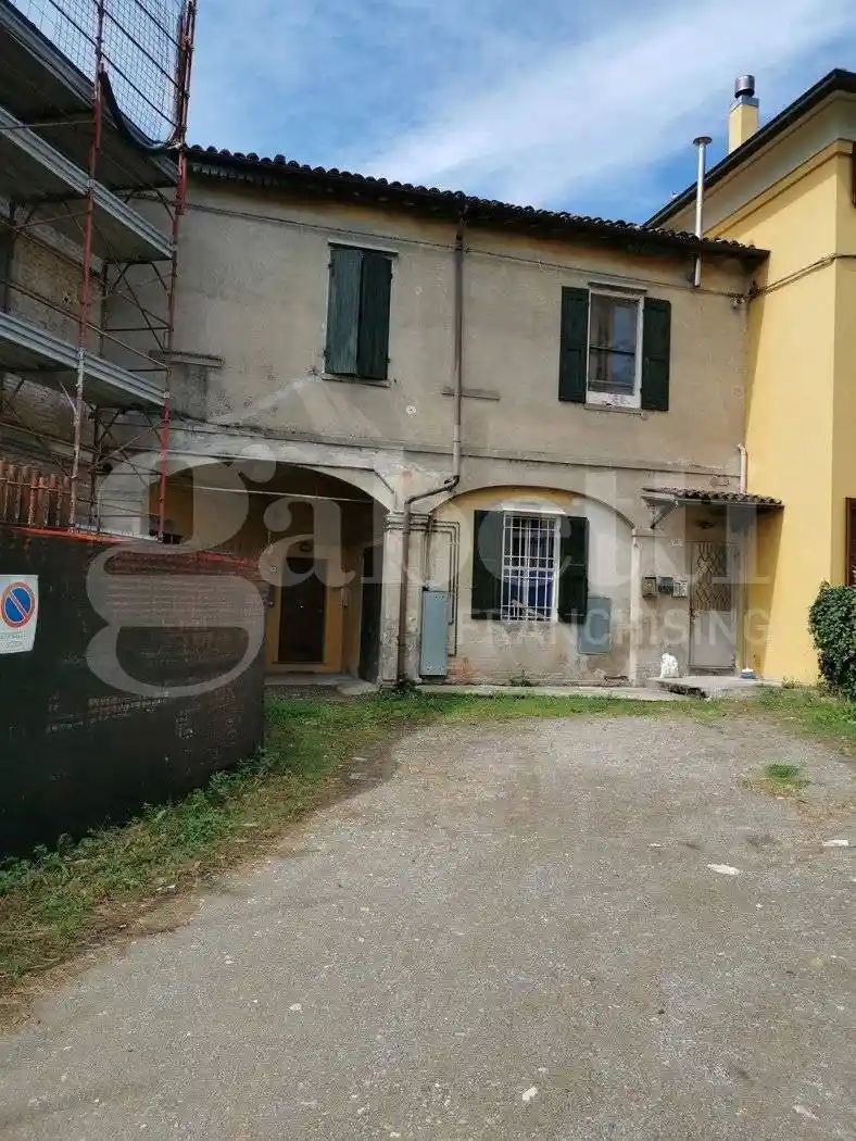 Appartamento in vendita a Modena