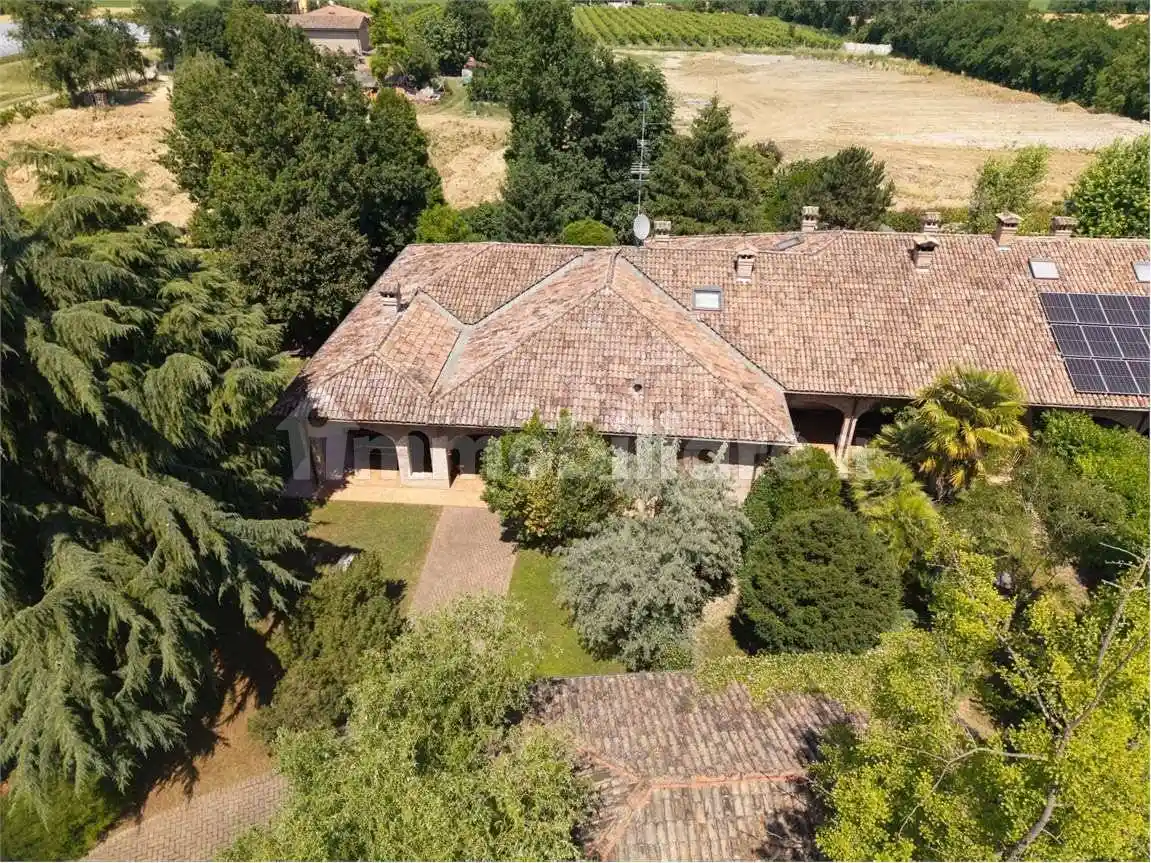 Villa in vendita a Castelnuovo Rangone
