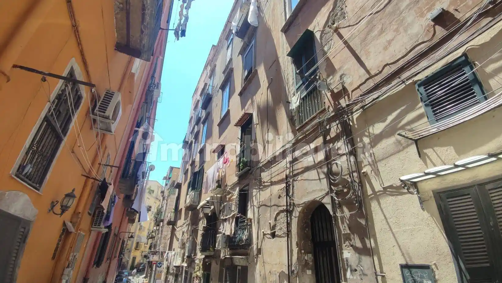 Appartamento in vendita a Napoli