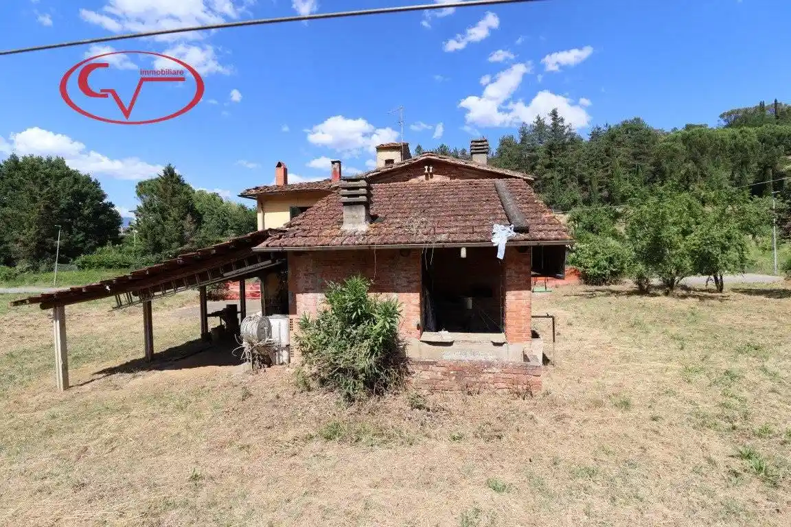 Rustico - Casale in vendita a Montevarchi