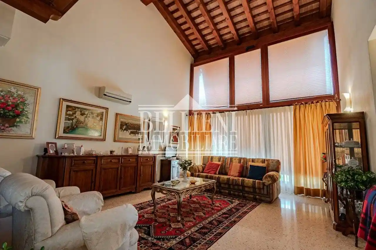 Villa in vendita a Costabissara