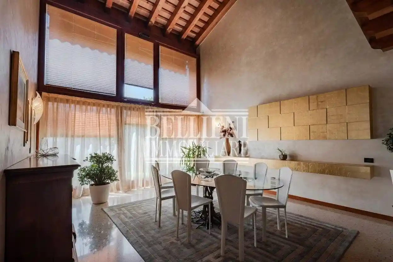 Villa in vendita a Costabissara