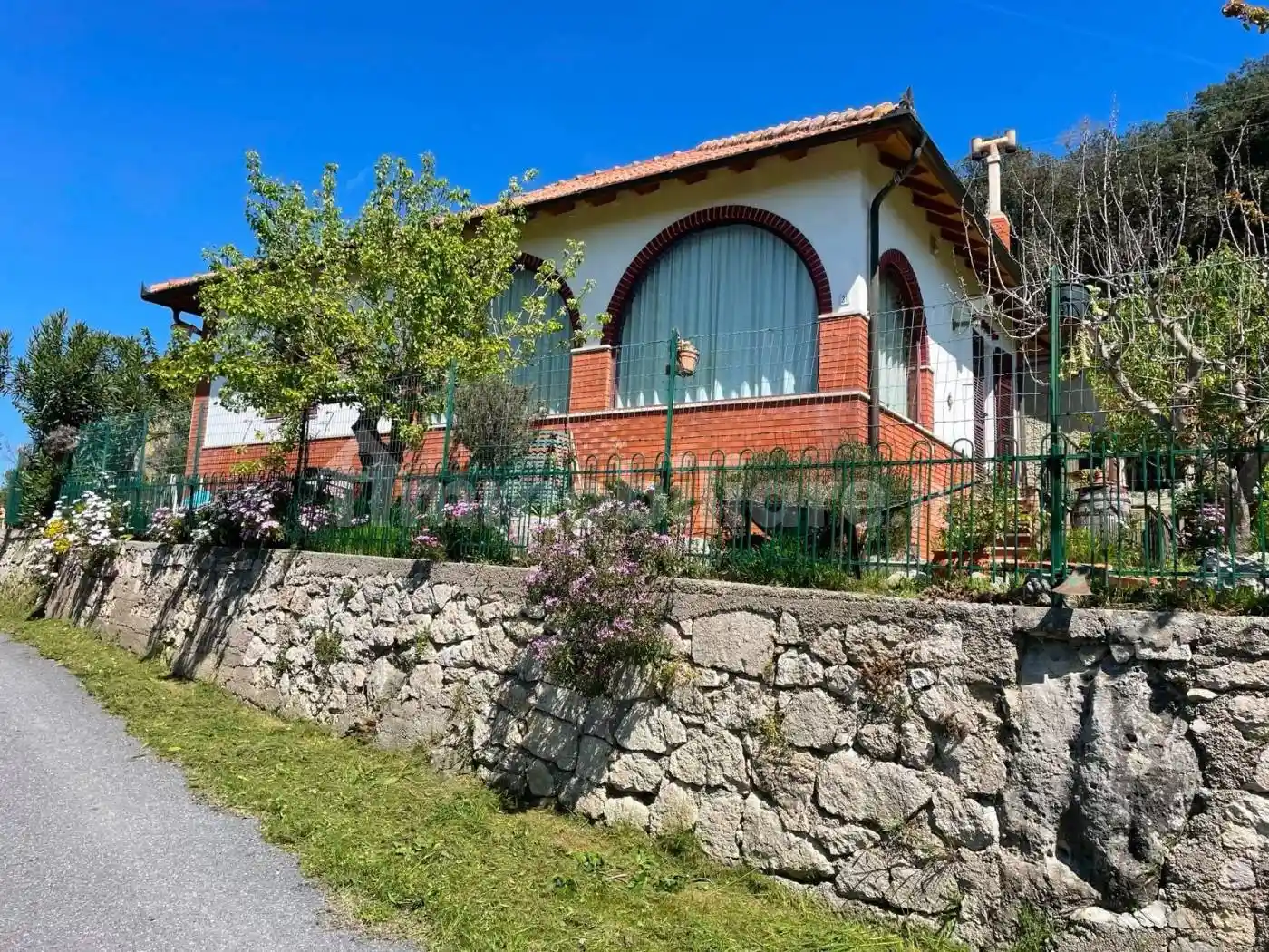 Villa in vendita a Finale Ligure