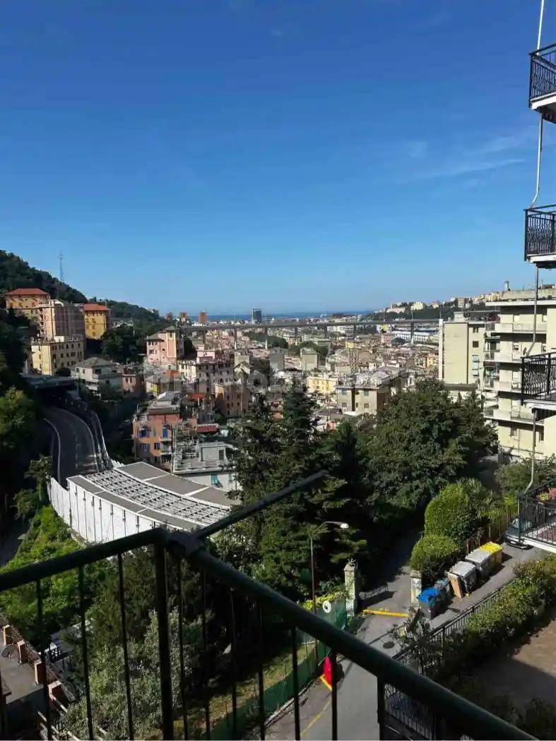 Appartamento in vendita a Genova