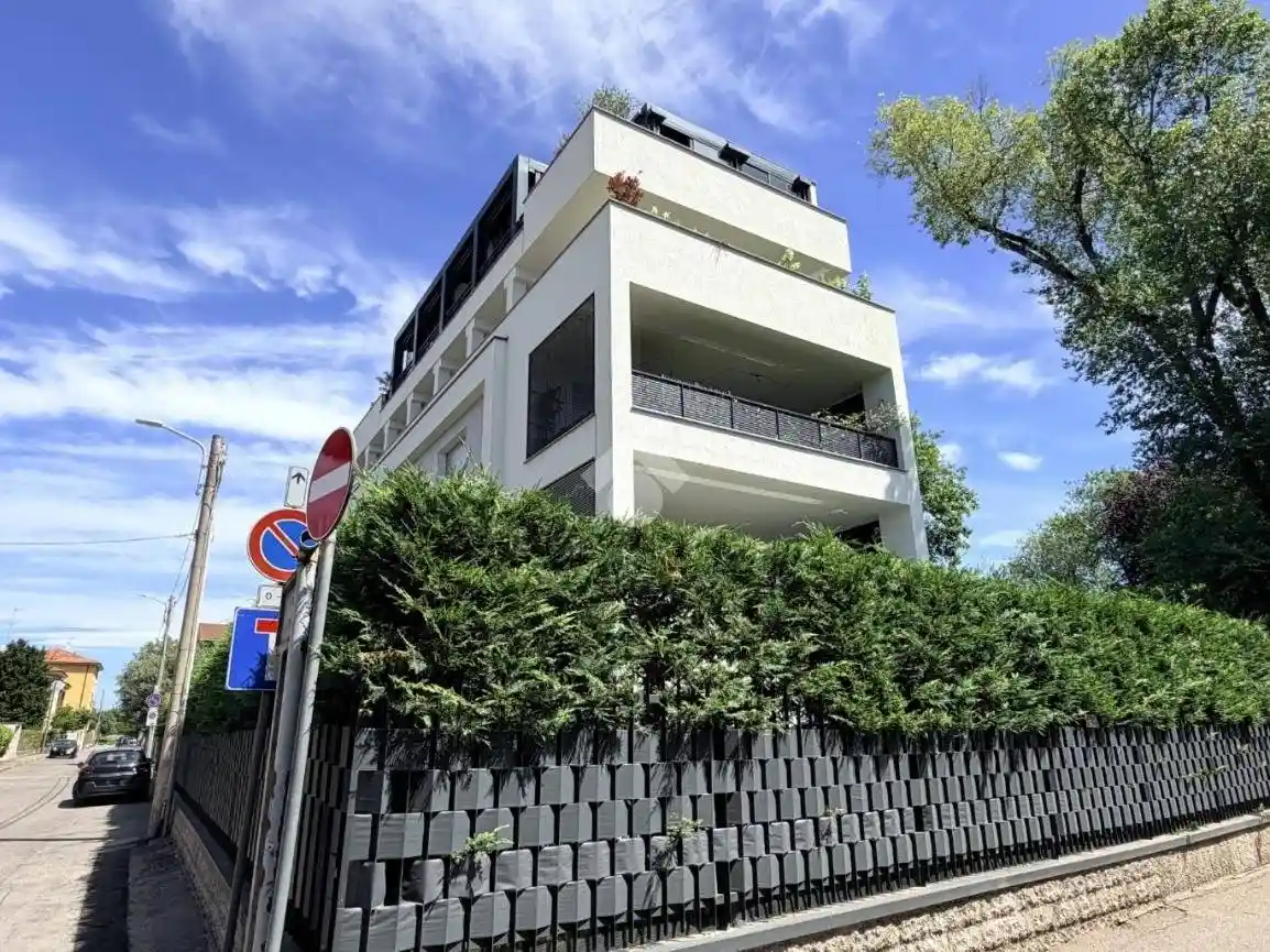 Appartamento in vendita a Monza
