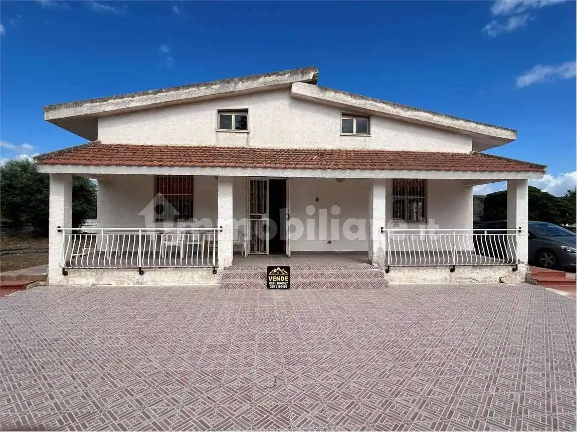 Villa in vendita a Siracusa