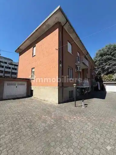 Appartamento in vendita a Novara