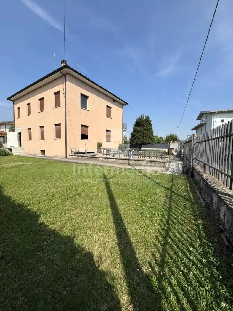 Casa indipendente in vendita a Palazzolo sull'Oglio