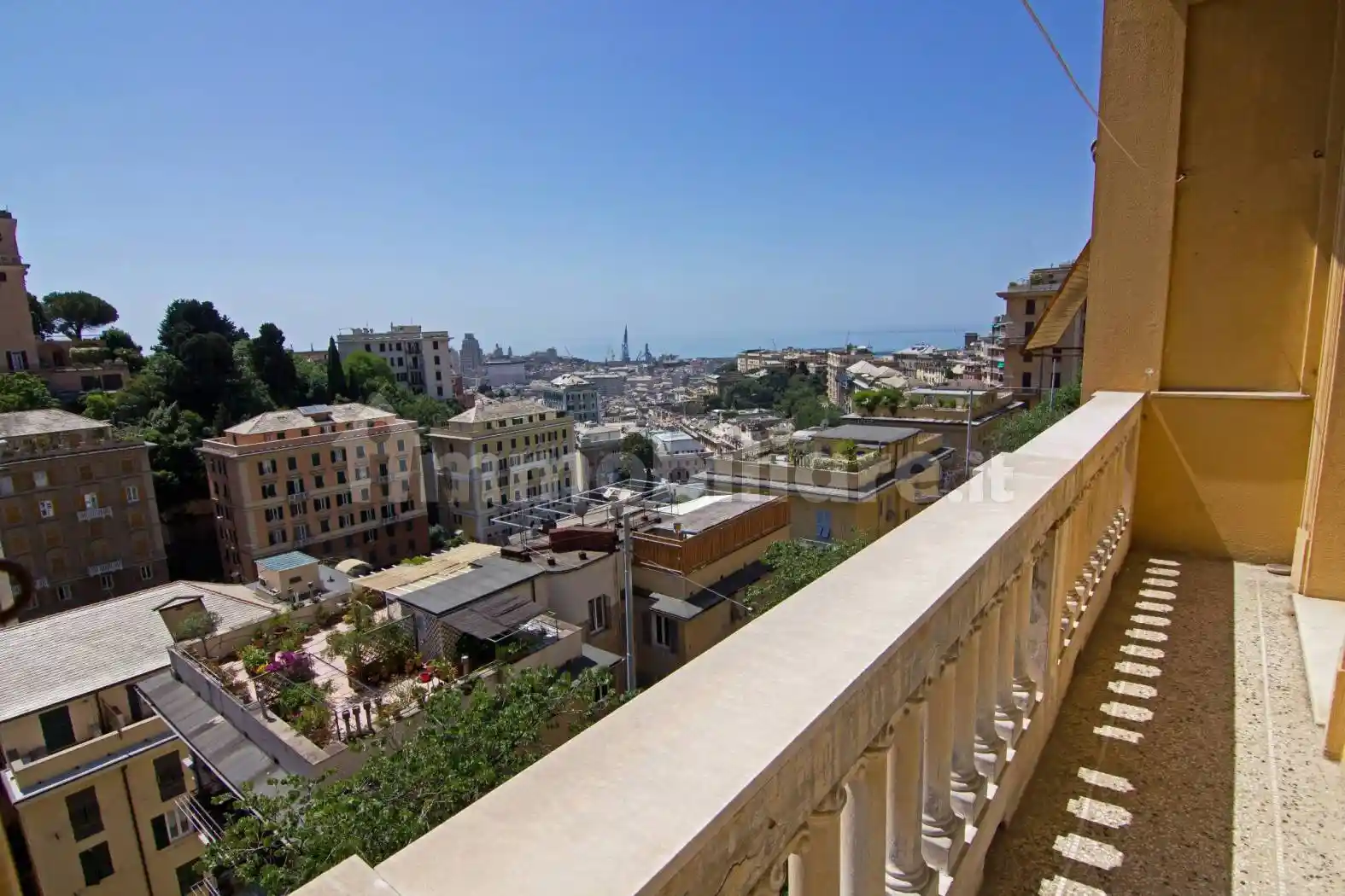Appartamento in vendita a Genova
