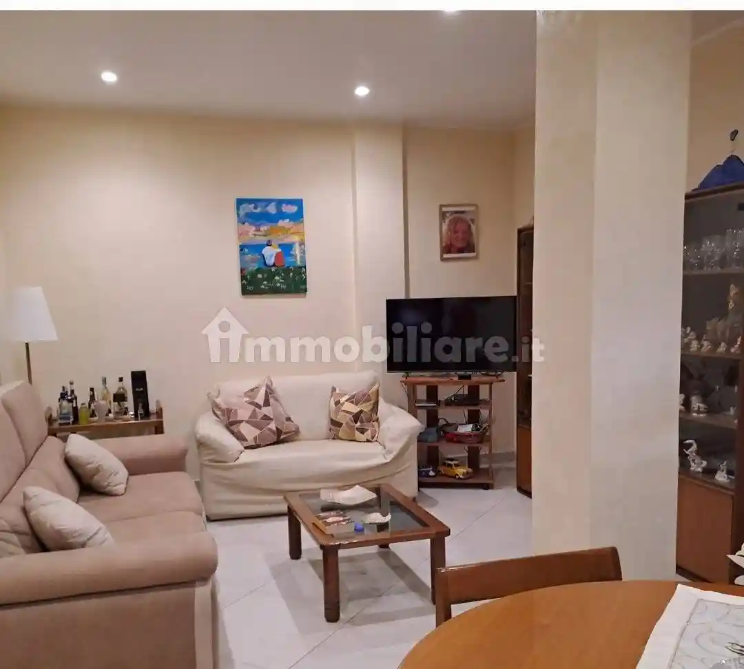 Appartamento in vendita a Napoli