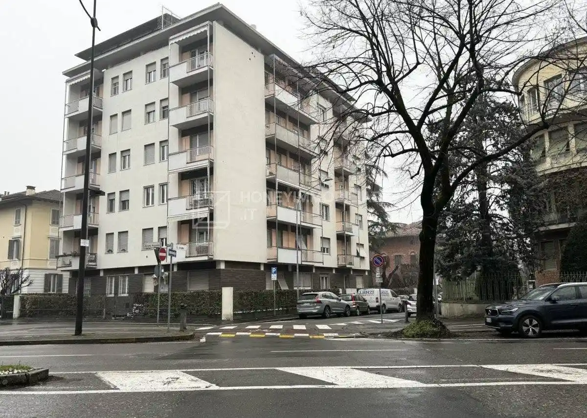 Appartamento in vendita a Parma