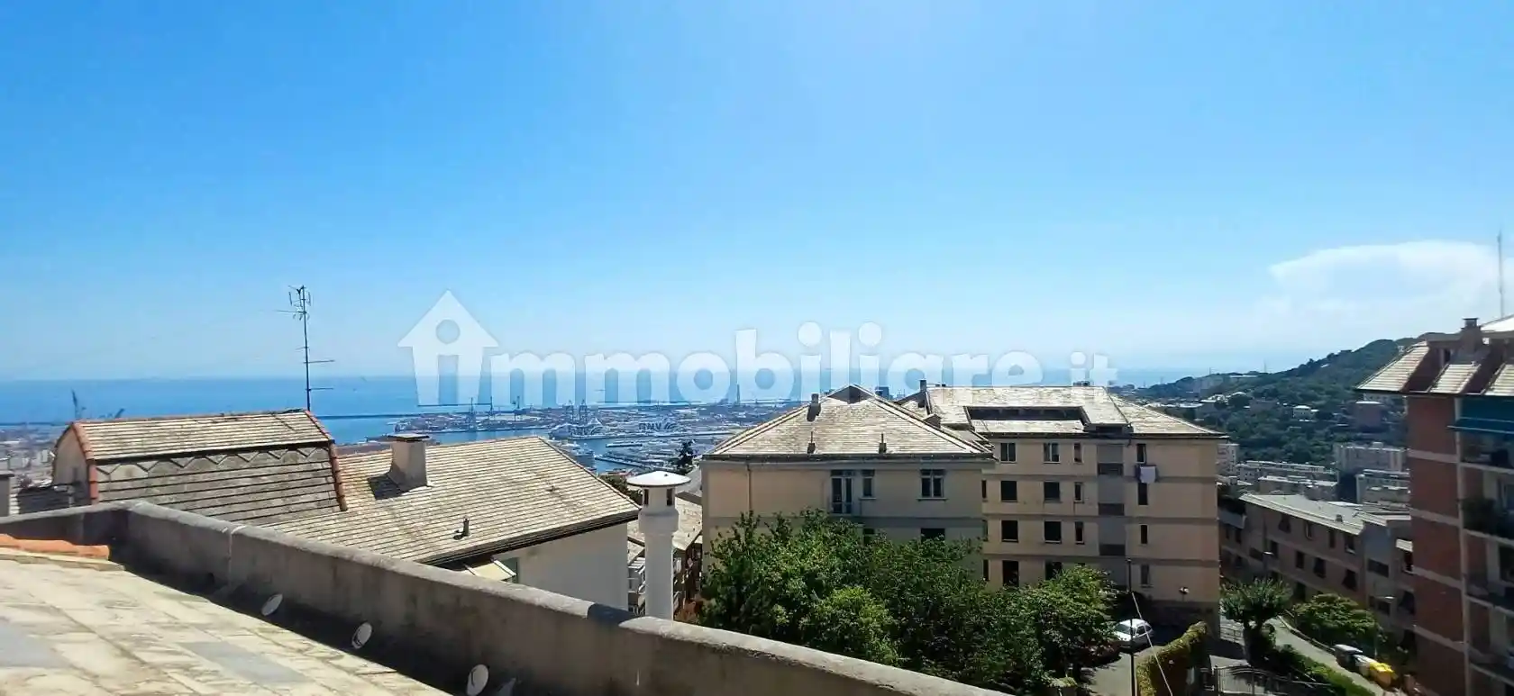 Appartamento in vendita a Genova