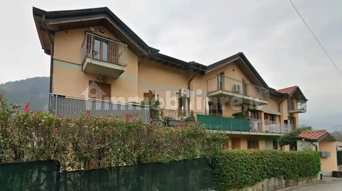 Appartamento in vendita a Bisuschio